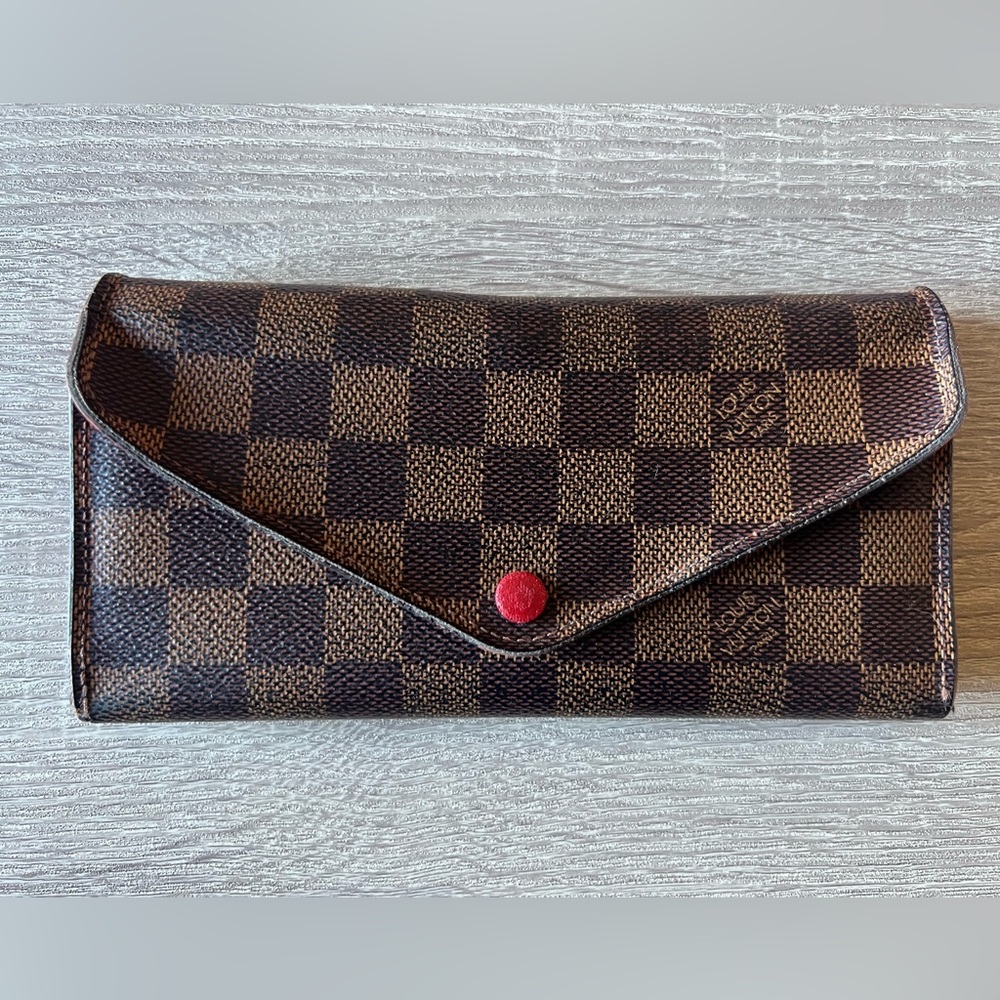Louis Vuitton Damier Wallet